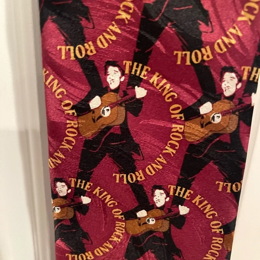 Ralph Marlin stylish tie